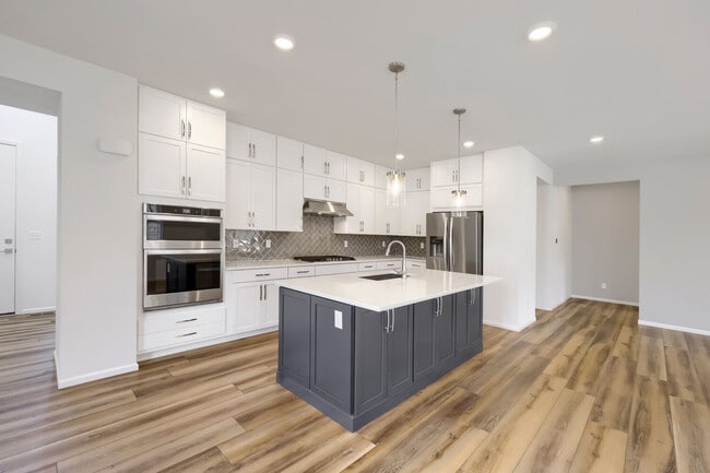 Building Photo - 17214 W 94th Ave