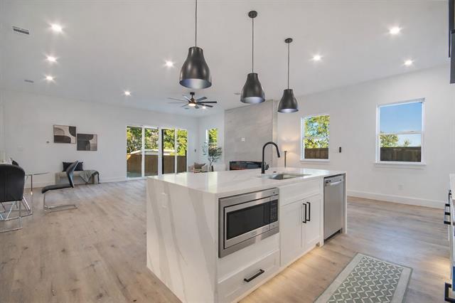 Building Photo - 2005 Hearne Ave