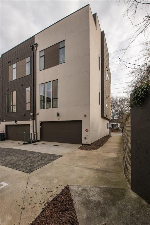 Building Photo - 37 Reynolds Square Ln