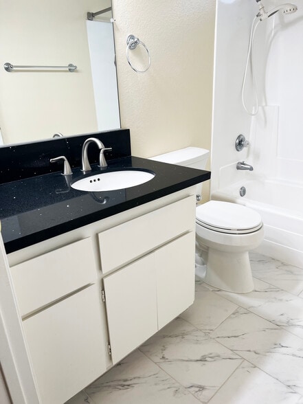 Bathroom - 4166 Garden Ave