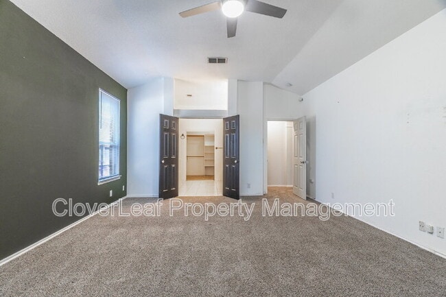 Building Photo - 16615 Raven Glenn