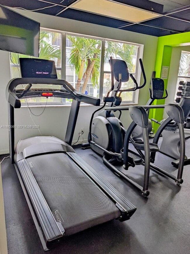 Building Photo - 4117 Bougainvilla Dr