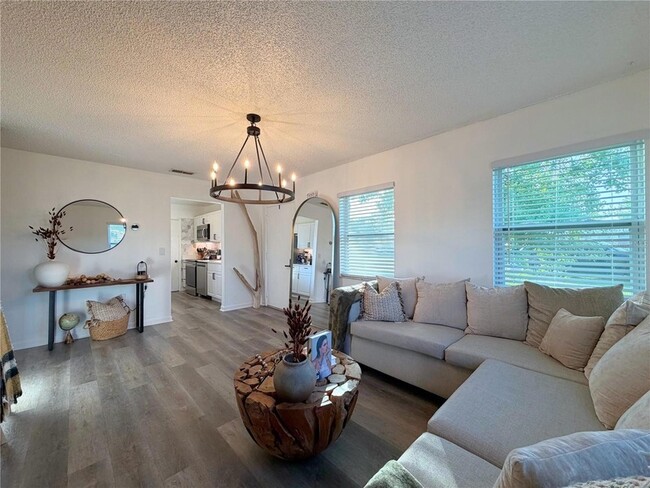 Building Photo - 14524 SW 39th Ct Rd