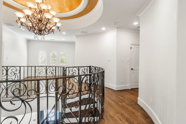 Building Photo - 4134 Bellefontaine