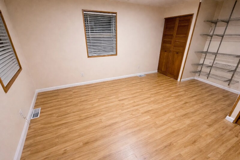 Building Photo - 1295 Chambers Rd