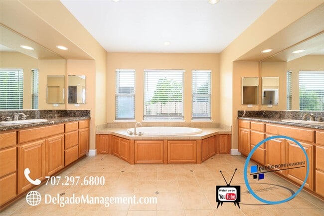 Building Photo - Benicia! Waters End five bedrooms, four baths and over 4,300SF available now!