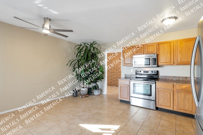 Building Photo - 2970 W Lena Way