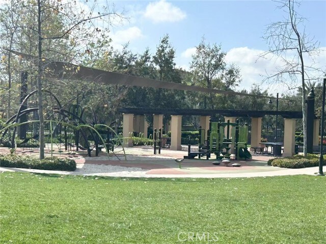 Building Photo - 102 Working Ranch