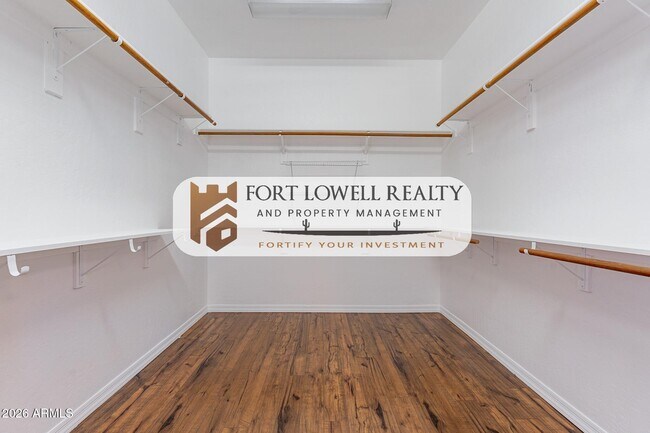 Building Photo - 13354 W San Miguel Ave