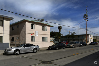 Building Photo - 211-221 W. G St.