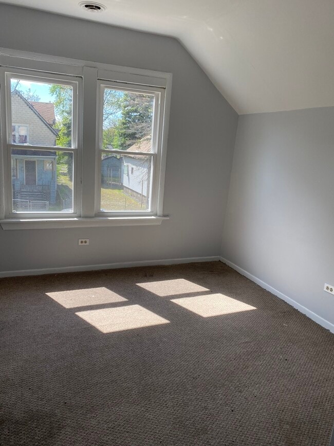 Building Photo - 11809 S Lafayette Ave