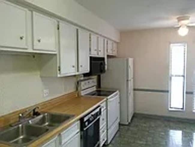 Building Photo - 3697 Heathrow Dr