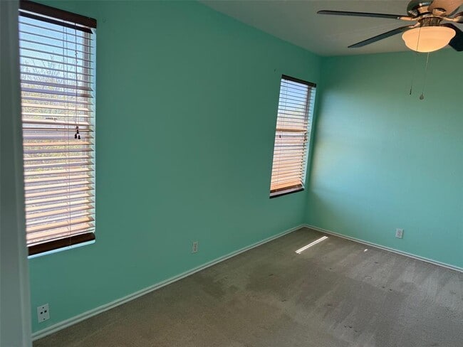 Building Photo - 111 Mist Flower Dr