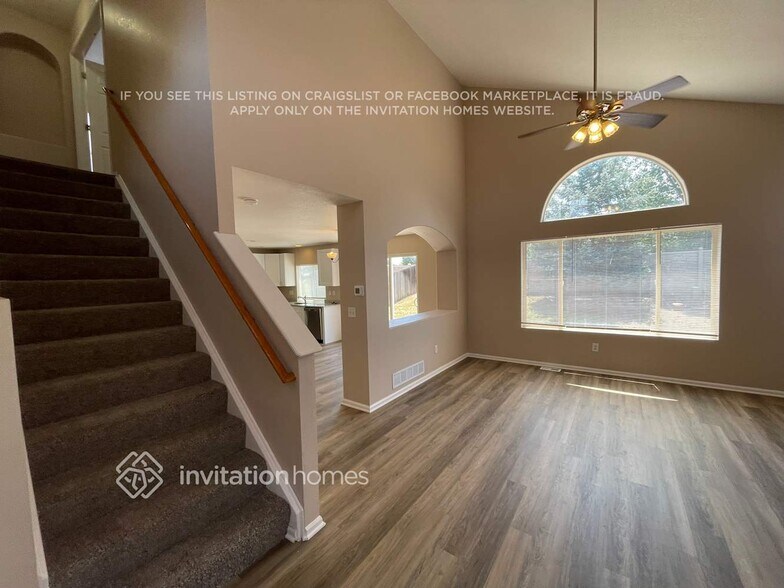 Building Photo - 5207 Creek Way