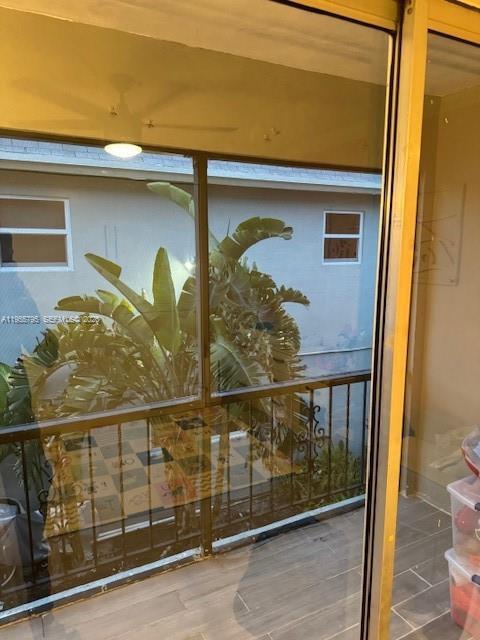 Building Photo - 2452 Taylor St