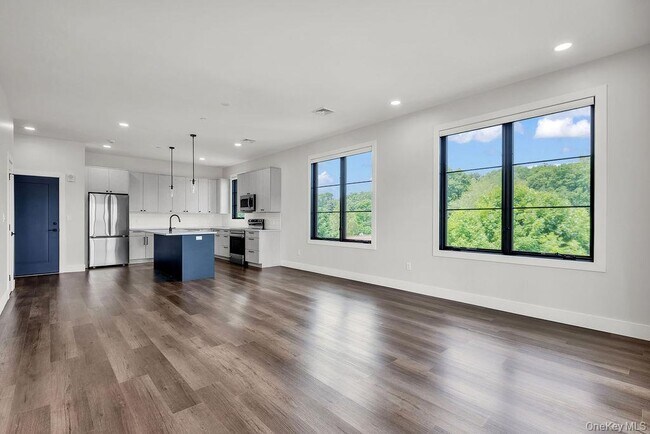 Building Photo - 185-191-191 Ashford Ave