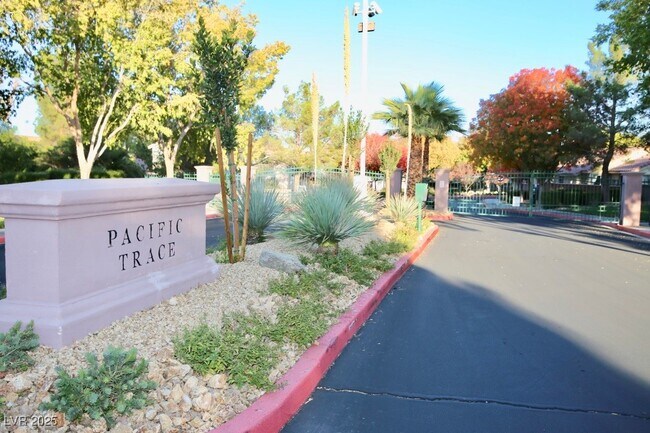 Building Photo - 1838 Thunder Mountain Dr