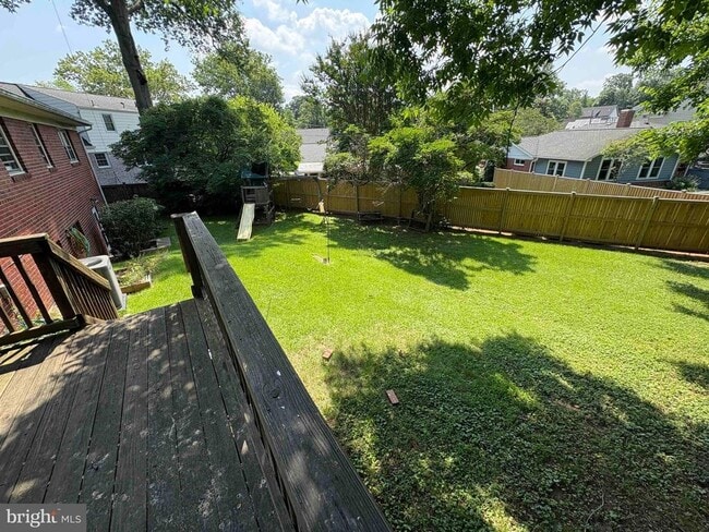 Building Photo - 9702 Singleton Dr