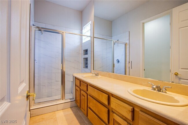 Building Photo - 2258 Green Mountain Ct