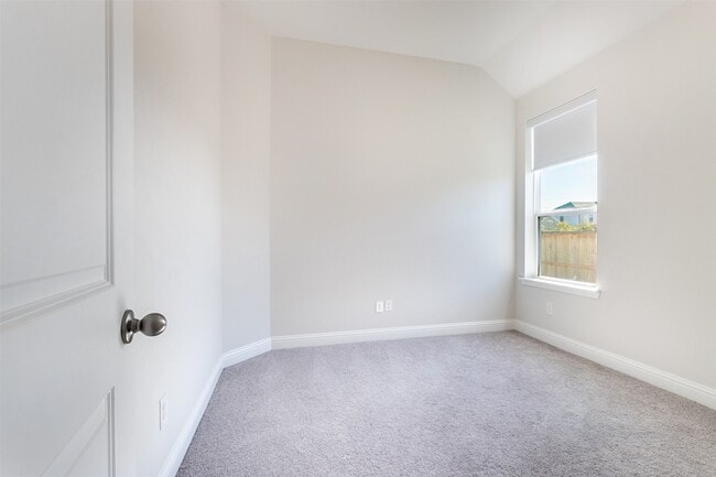 Building Photo - 2219 Grapewood Ln