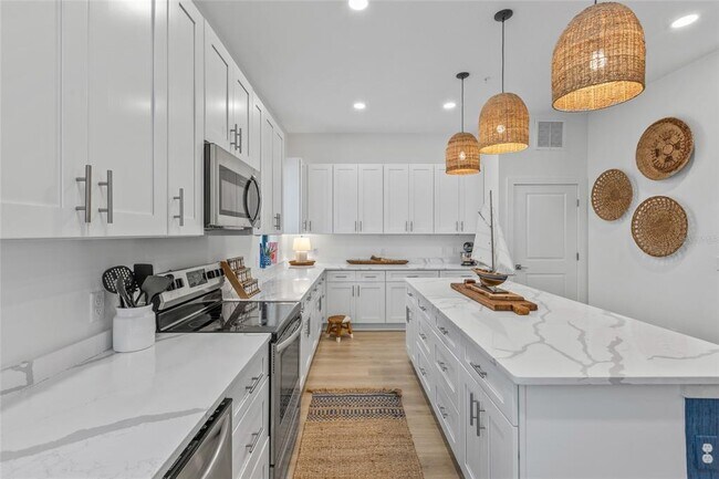 Building Photo - 758 Highland Ave