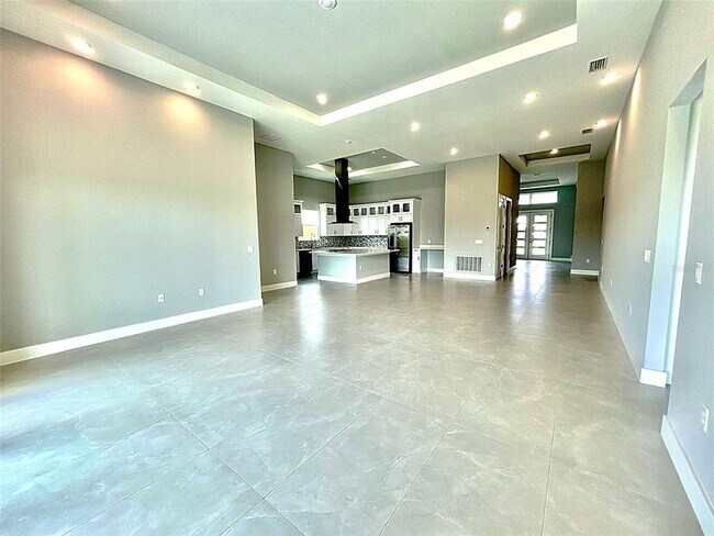 Building Photo - 8147 Tracy Cir