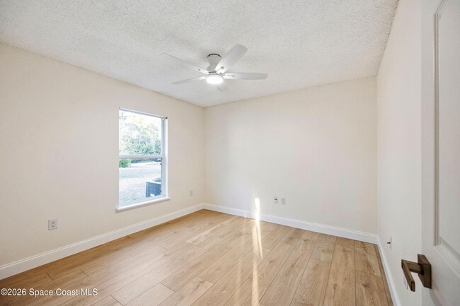 Building Photo - 320 Wisteria Ave NW