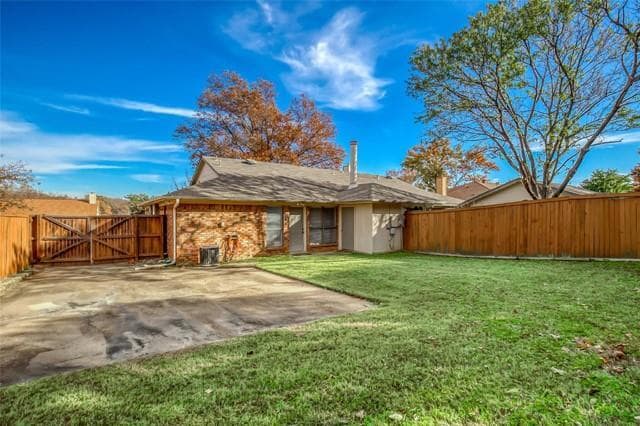 Building Photo - 1113 Oaklawn Ct