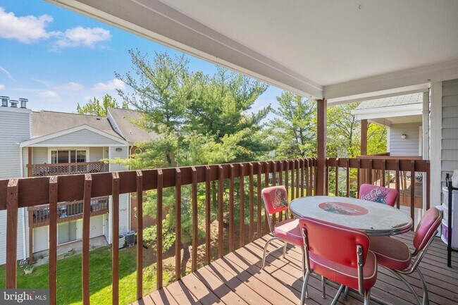 Building Photo - 209 Water Fountain Ct