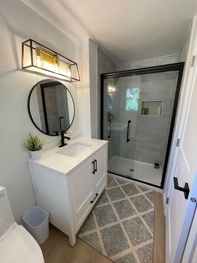 Building Photo - 13540 NE 190th Pl