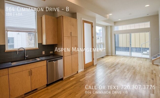 Building Photo - 864 Cimarron Dr