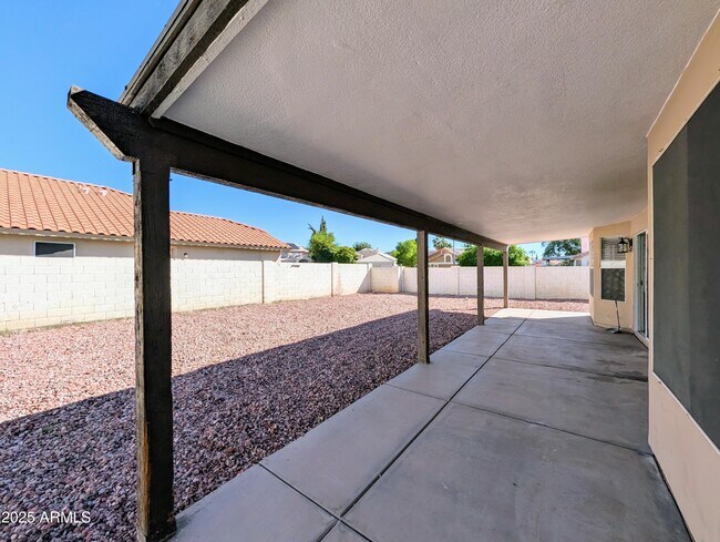 Building Photo - 5232 W Tonto Rd