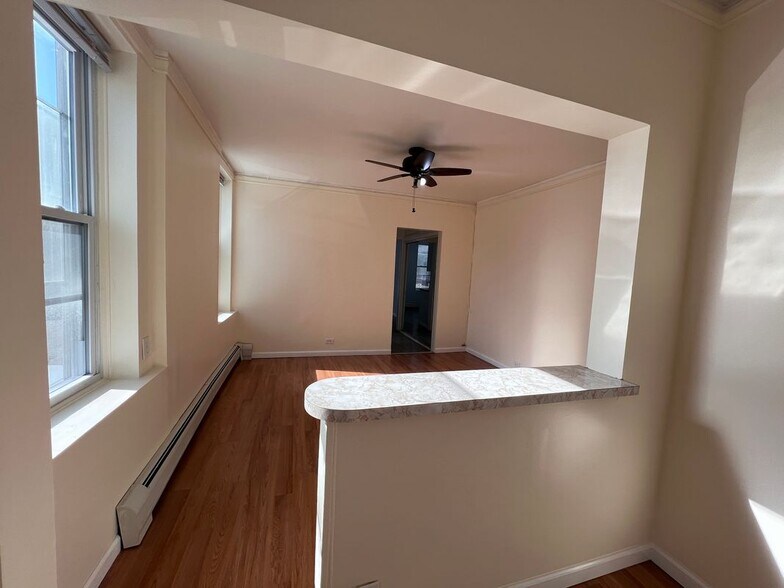 Building Photo - 1101 43rd St