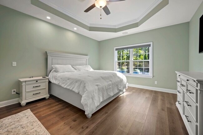 Building Photo - 245 Brace Dr