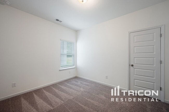 Building Photo - 123 Chapel Meadow Ln SW