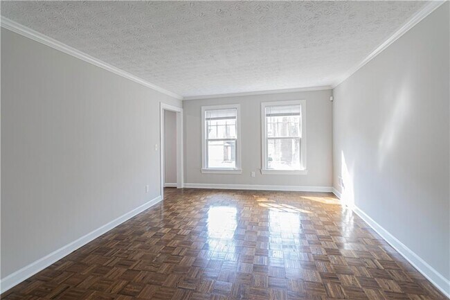 Building Photo - 3165 Henderson Walk