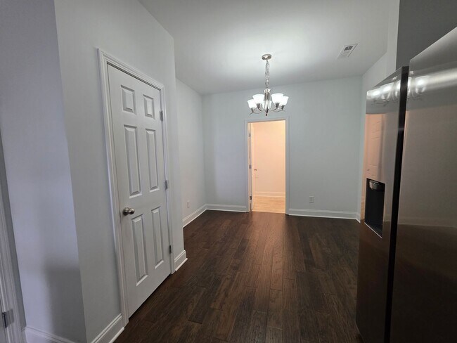 Building Photo - 3-Bedroom Townhome with Bonus Room & Resort-Style Amenities -No Pets