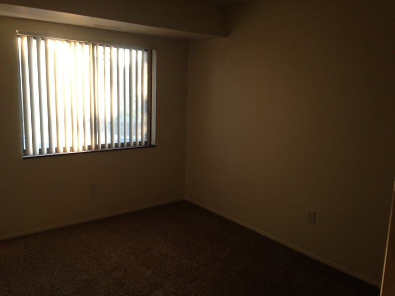 2ND BED ROOM - 28710 5 Mile Rd