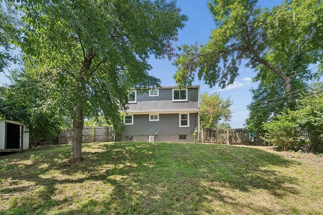 Building Photo - 7605 E 50th St