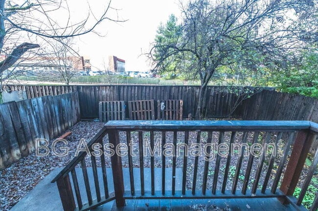 Building Photo - 1640 Barrus Ave