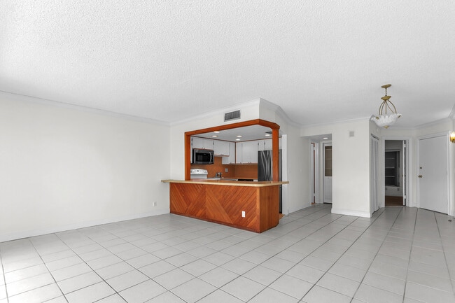Building Photo - 342 Southwind Dr