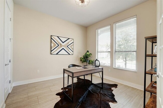 Building Photo - 1603 Arcilla St