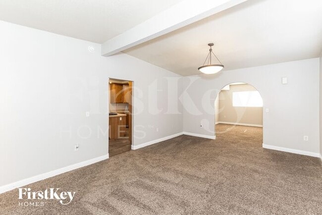 Building Photo - 1692 Capistrano Ave