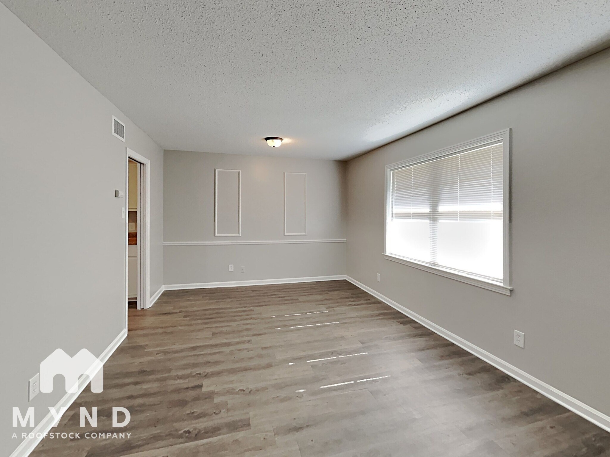 Building Photo - 5160 Rolling Meadows Dr