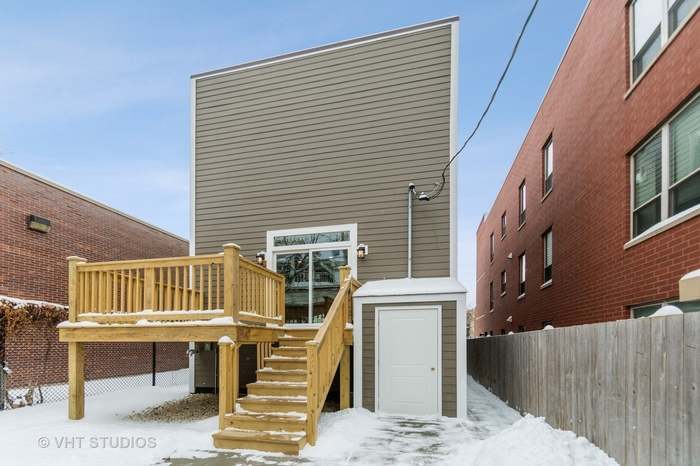 Building Photo - 4714 S Calumet Ave