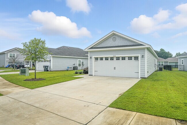 Building Photo - 228 Speckled Trout Ln N