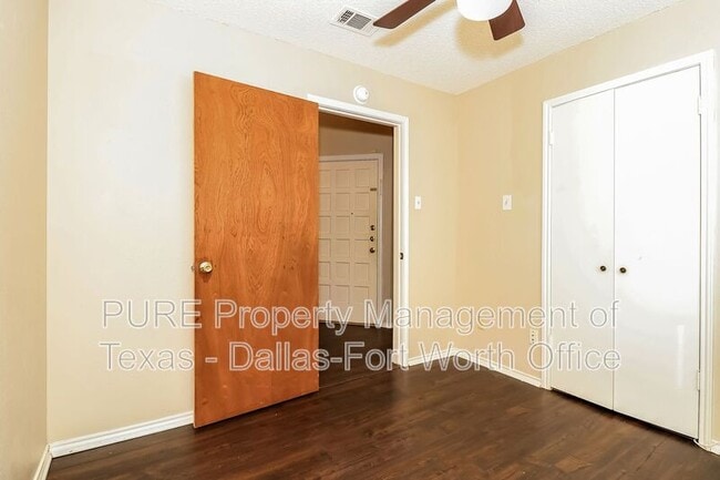 Building Photo - 6308 Winton St