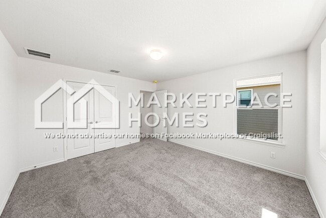 Building Photo - 400 Horizon Pointe