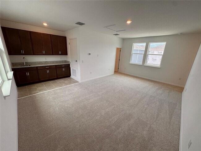 Building Photo - 14727 Field Daisy Dr