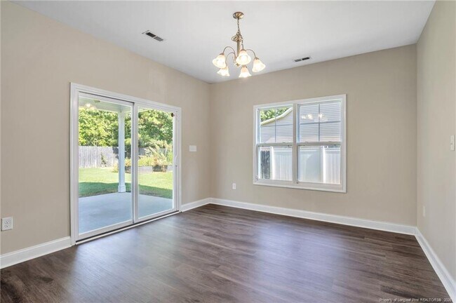 Building Photo - 2779 Rivercliff Rd